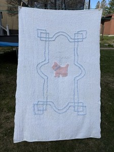 Vintage Chenille Baby Bed Spread Blanket 60”x40” 