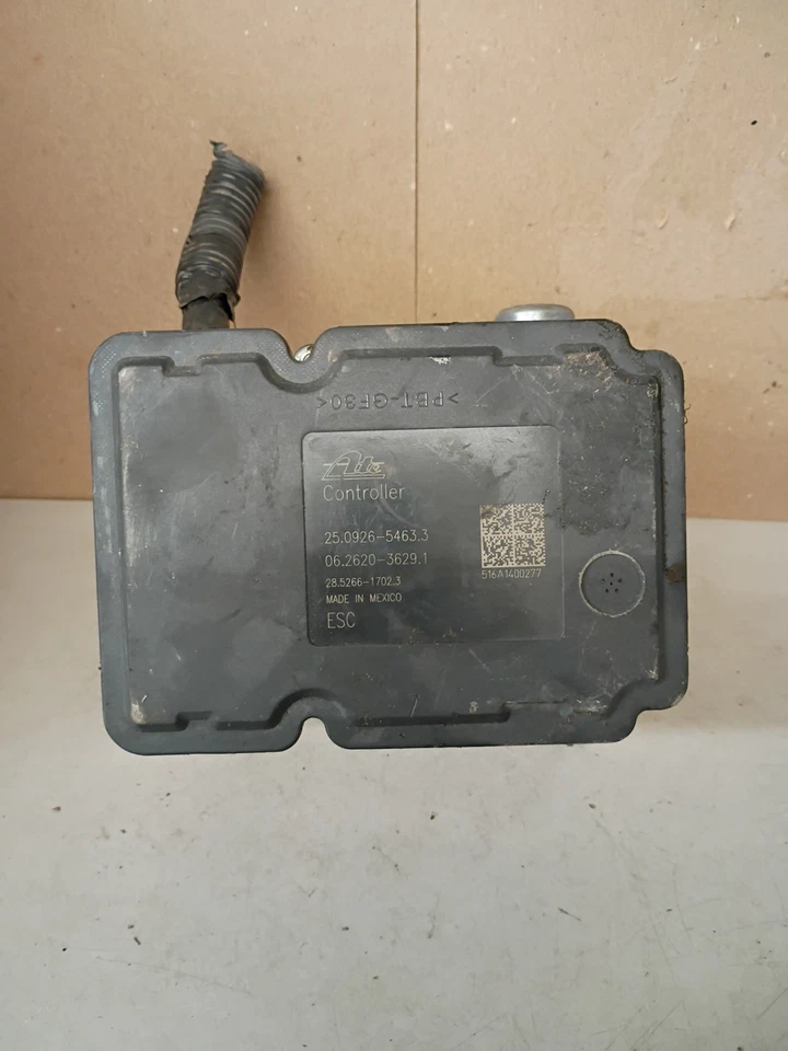 2014 - 2019 年 NISSAN XTERRA 前置 ABS 防锁制动模块 原始设备制造商 47660 9CJ0C — 第 3/4 张图片