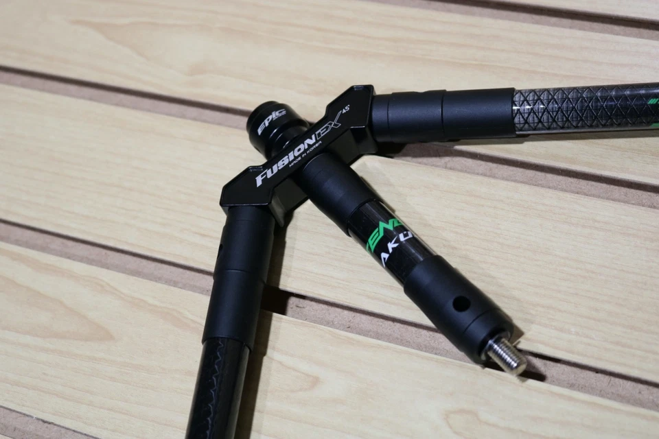 Akusta Archery 10" Tenbris Carbon Stabilizers / Epic V-Bar Kit - Image 2 of 4