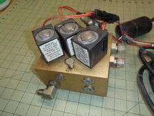 302403A3 Case IH Corn Planter Row Marker Valve Assembly