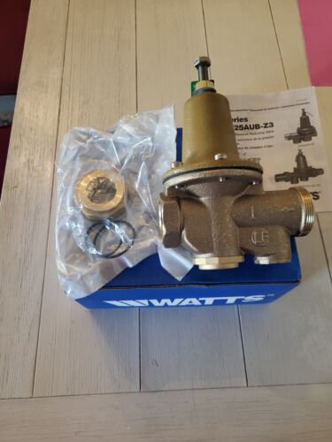 Watts LF25AUB-Z3 1 in Pressure Reducing Valve