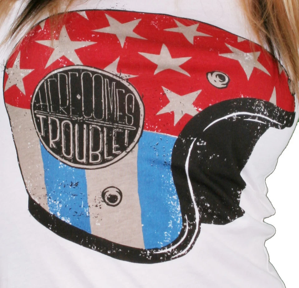 Iron Fist da Donna Bianco Here Arriva Trouble Stella Righe Moto Casco T-Shirt - Immagine 2 di 3