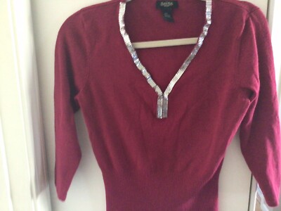 Women's Sweater Peck &Peck Collection Color Brick Red Silver Collar Size PS