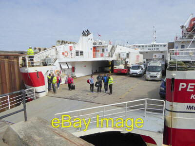 Foto 6x4 Warten auf das Aussteigen der MV Pentalina Passagiere warten auf Dis c2015