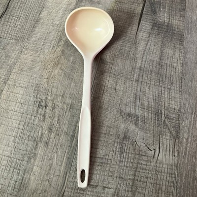 Vintage Foley Nylon Soup Ladle, Spoon, Dipper - Cream Kitchen Utensil. EUC 