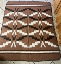 Vintage Industria Peruana Santa Catalina Peruvian 100 Alpaca Wool Blanket