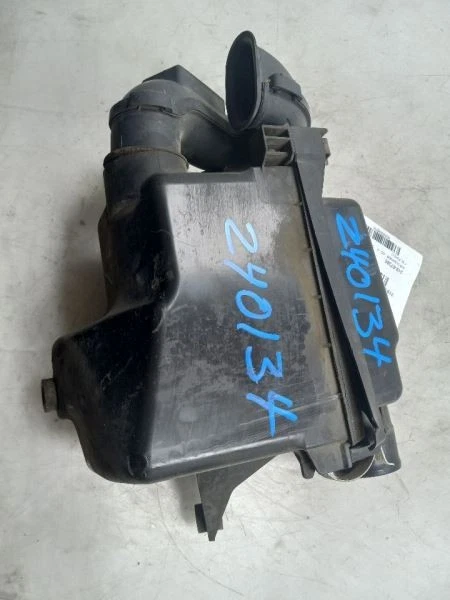 CAJA FILTRO AIRE TOYOTA PRIUS C 1.5L 4CYL 12-19  Foto 4 de 4