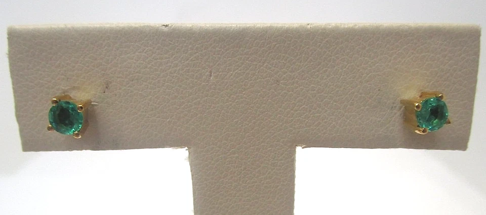 Винтажные серьги-гвоздики из желтого золота 14 карат с настоящими изумрудами - Изображение 2 из 4