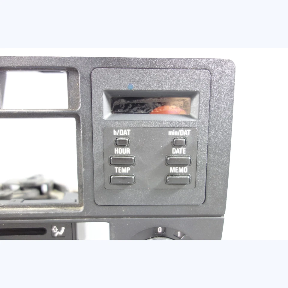 Panel frontal envolvente radio control de clima BMW E30 1984-1991 dañado OEM Foto 2 de 4