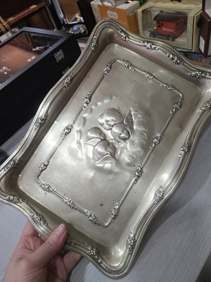 Reynolds Engel Silber Teller Jugendstil Tablett EPNS Fleur de Lis Punze