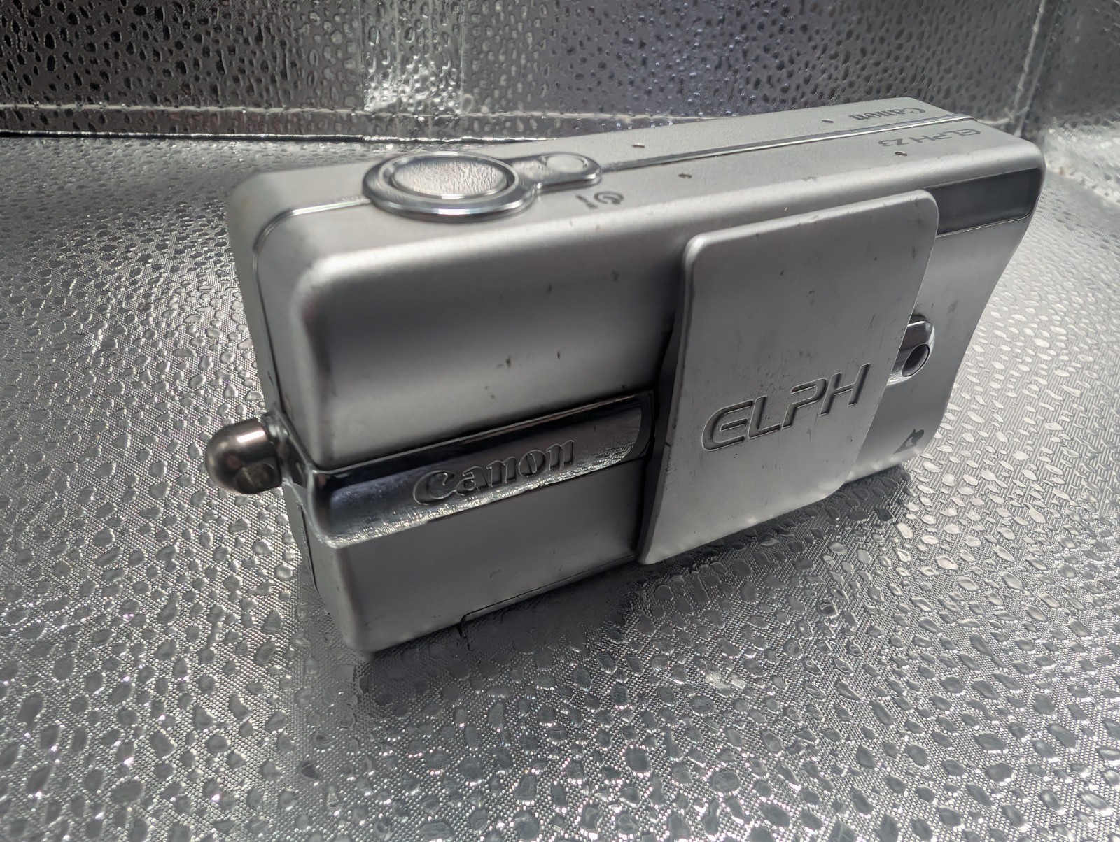 Canon ELPH Z3 APS Point & Shoot Film Camera