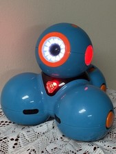 Wonder Workshop Dash Robot Programmable Codin...