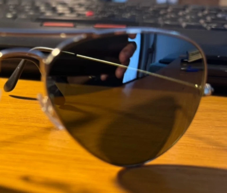 occhiali da sole ray ban aviator RB 3025 Eccellenti Listino 200,00 Mis. 58 - Immagine 4 di 4