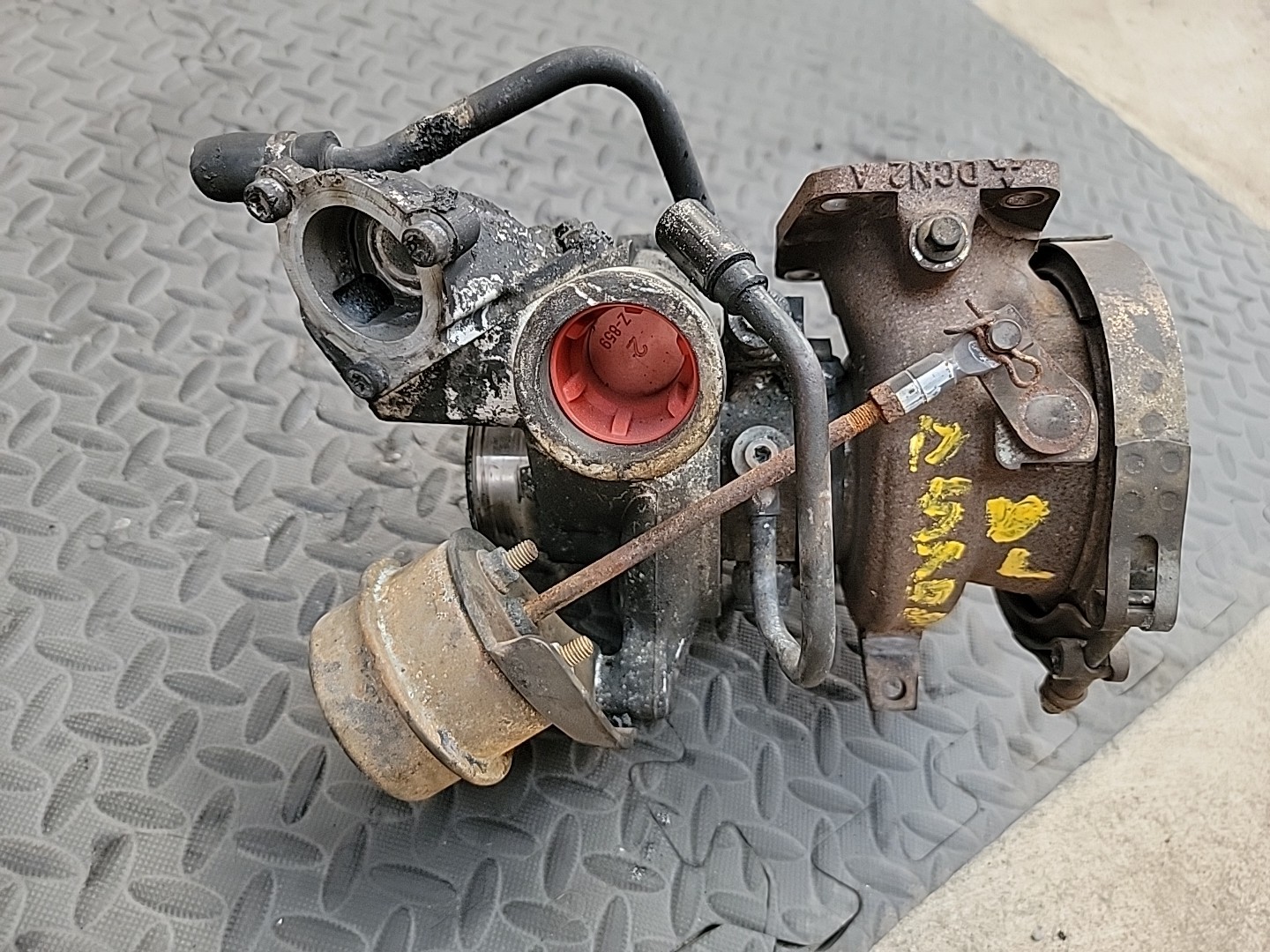 2016-2021 MCLAREN 570S 570GT RWD 3.8L DRIVER LEFT TURBOCHARGER OEM