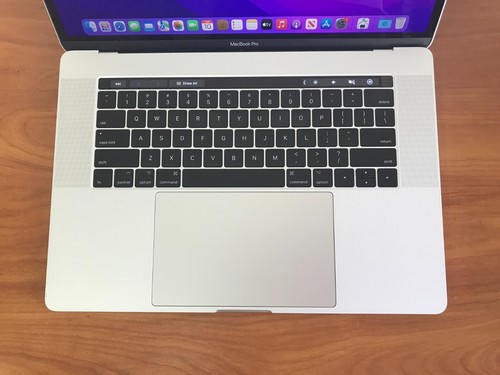 Apple MacBook Pro A1707 15,4" Touch Retina i7-7700HQ 2,8GHz 16GB 500GB - Bild 9 von 14