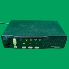 Motorola Radius M1225 / M1225 / UHF / Two Way Radio / Analog / 450-474MHz