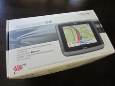 Magellan Maestro 3140 Automotive Mountable Vehicle Electronic GPS Unit & Bundle