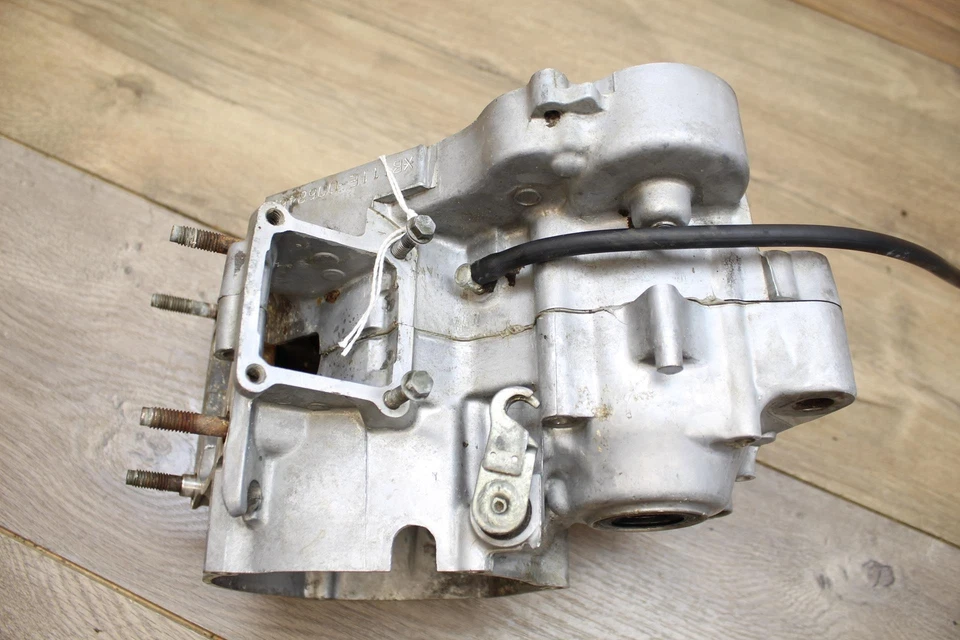 93-01 2000 00 Yamaha YZ80 YZ 80 izquierda derecha cárter motor cárter cárter Foto 4 de 4