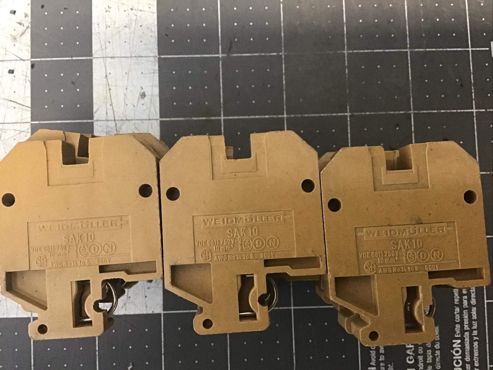 ELECTRICAL TERMINAL BLOCK WEIDMULLER (LOT Of 21) SAK-10 (LP04E)