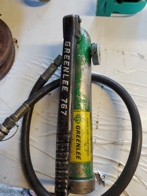  Greenlee 767 Hydraulic Knockout Hand Pump needs rebuild kit