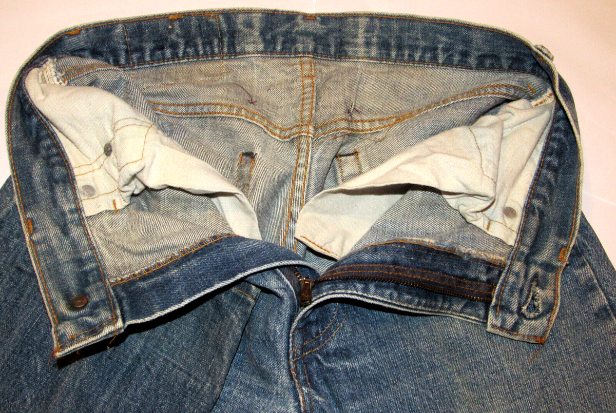 VINTAGE MEN'S LEVIS 505 0217 BLUE DENIM JEANS/TALON 42