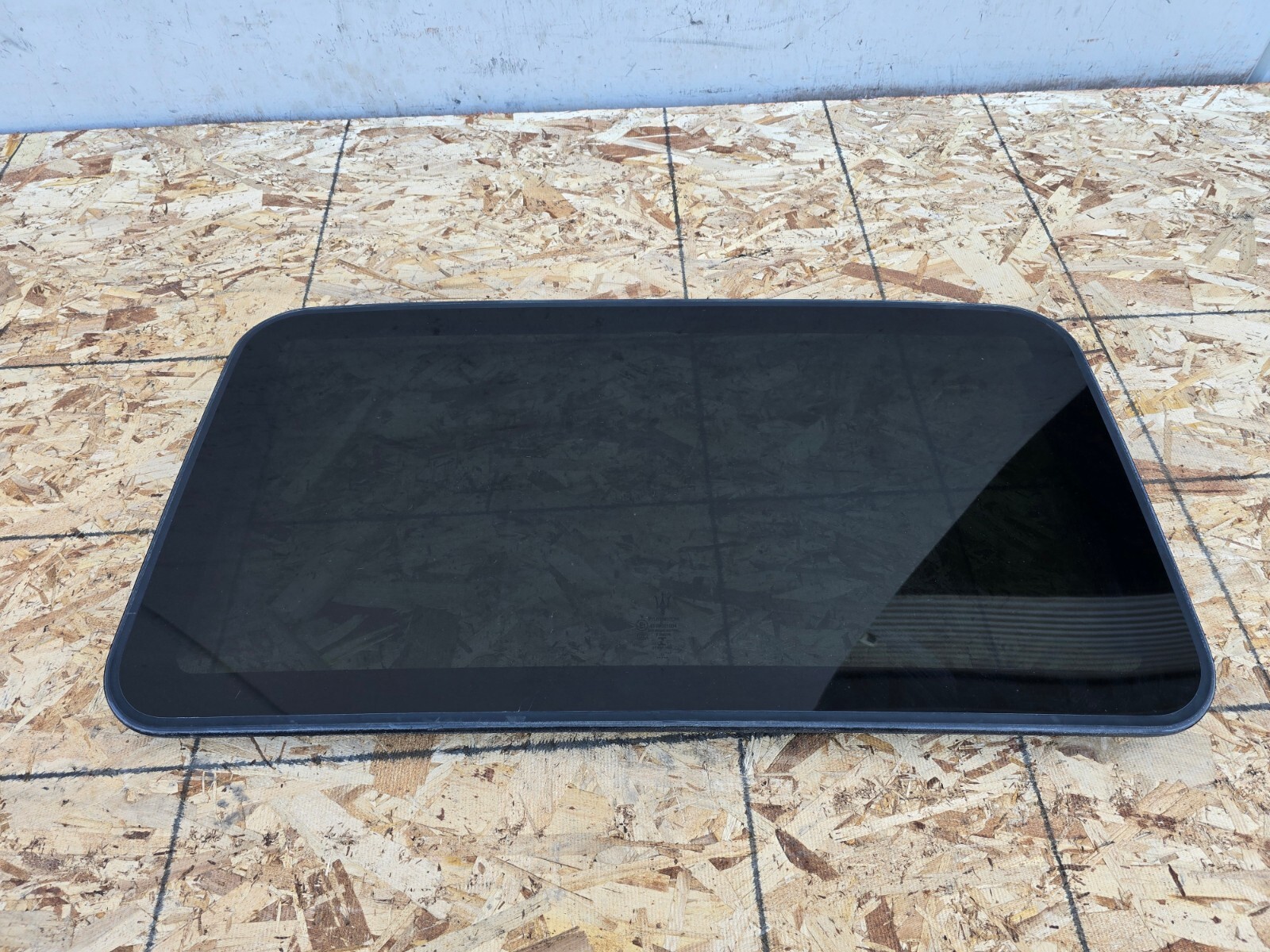 SUNROOF SUN ROOF GLASS ASSEMBLY OEM 40K 14-17 MASERATI GHIBLI S
