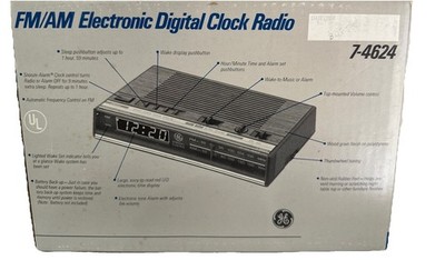 Vintage GE General Electric Digital Alarm Am/fm Clock Radio 7-4624 Vintage GE General Electric Digital Alarm Am/fm Clock Radio 7-4624