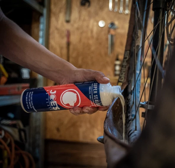Joe's No Flats Super Sealant Sigillante 1l - Immagine 2 di 4