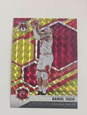 2021 Panini Mosaic Daniel Theis 57/88 Chicago Bulls