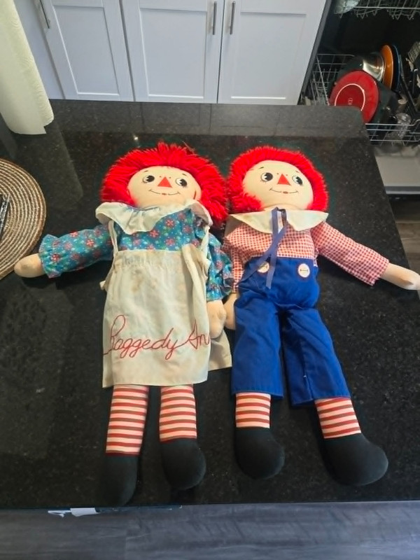 RAGGEDY ANN & ANDY 24" DOLLS AS IS