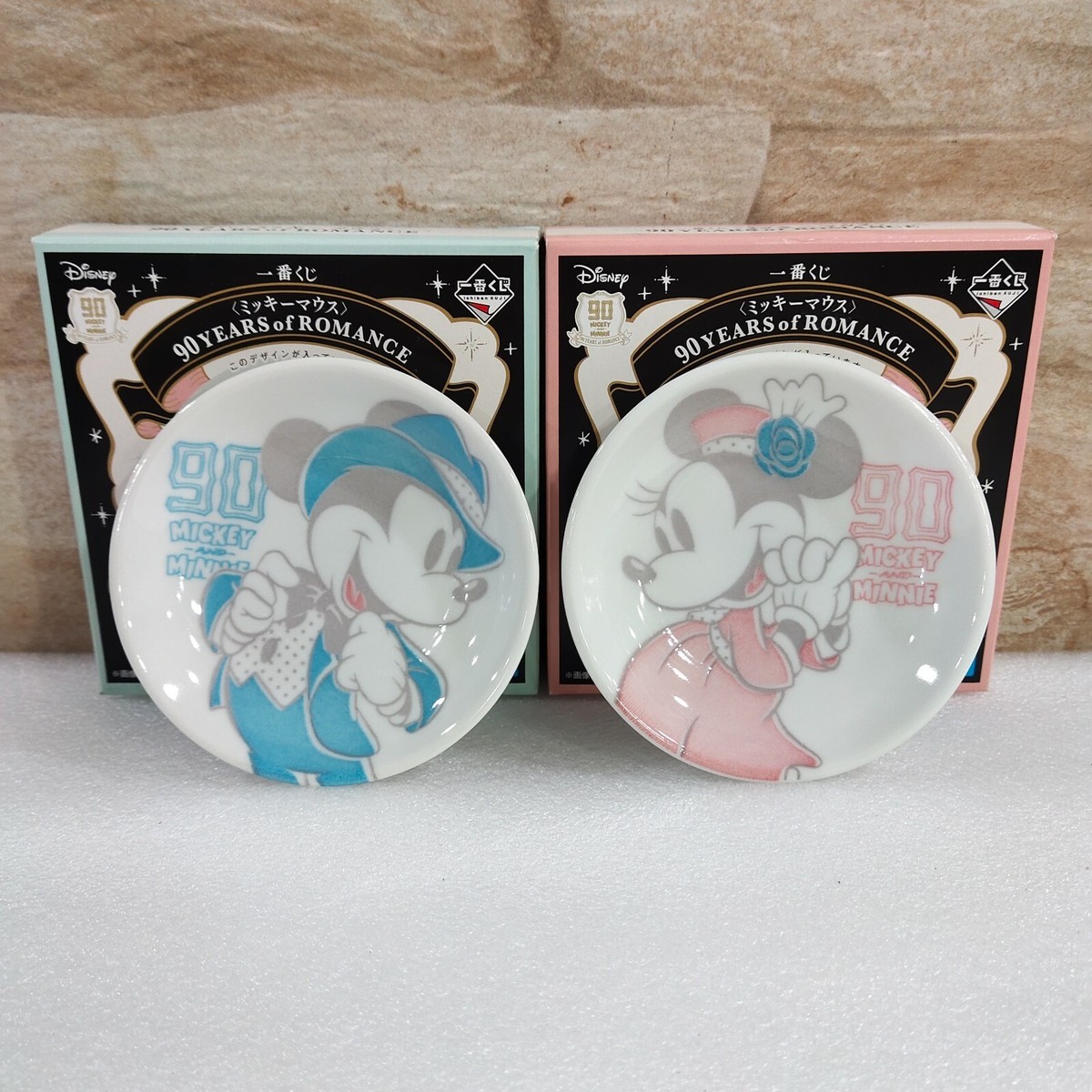 Mickey & Minnie Collectionミッキー&ミニープレート Japan Disney 90th of Romance Mickey & Minnie Mouse Love Plate Dish