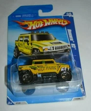 2010 HOT WHEELS HW CITY WORKS 05/10 - HUMMER H2 YELLOW CITY PARK 