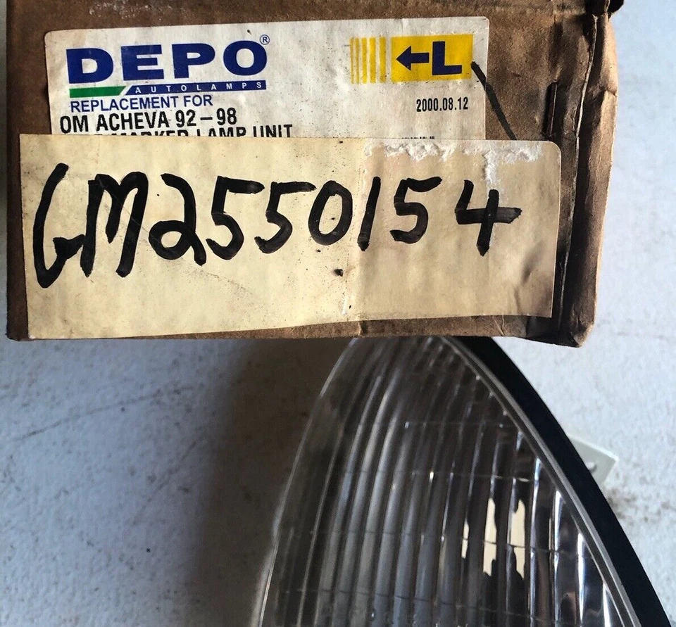 Conjunto de luz de estacionamiento Oldsmobile Achieva LH 1992-98, GM2550154, OER Foto 2 de 4