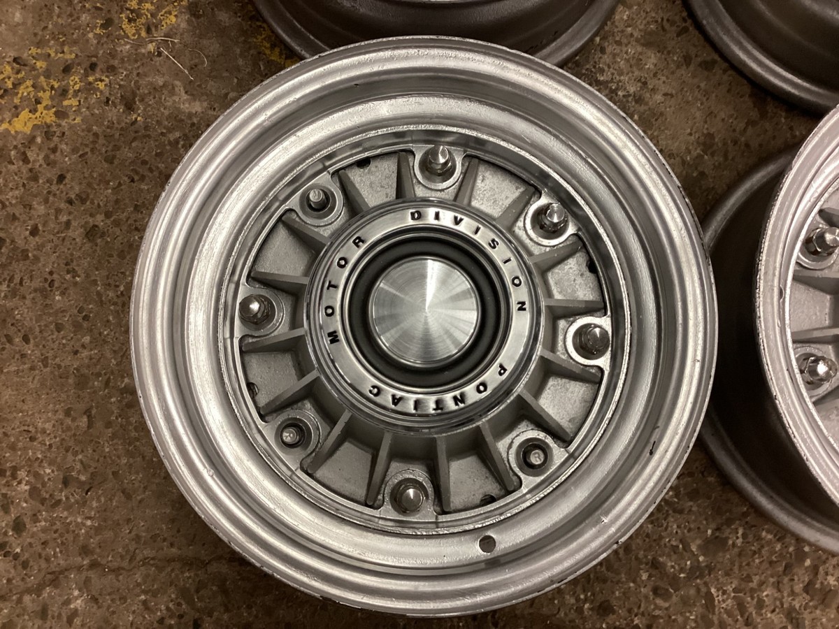 Set of 4 Pontiac 8 Lug 14X6 Steel Wheel Rims with Brake Drums