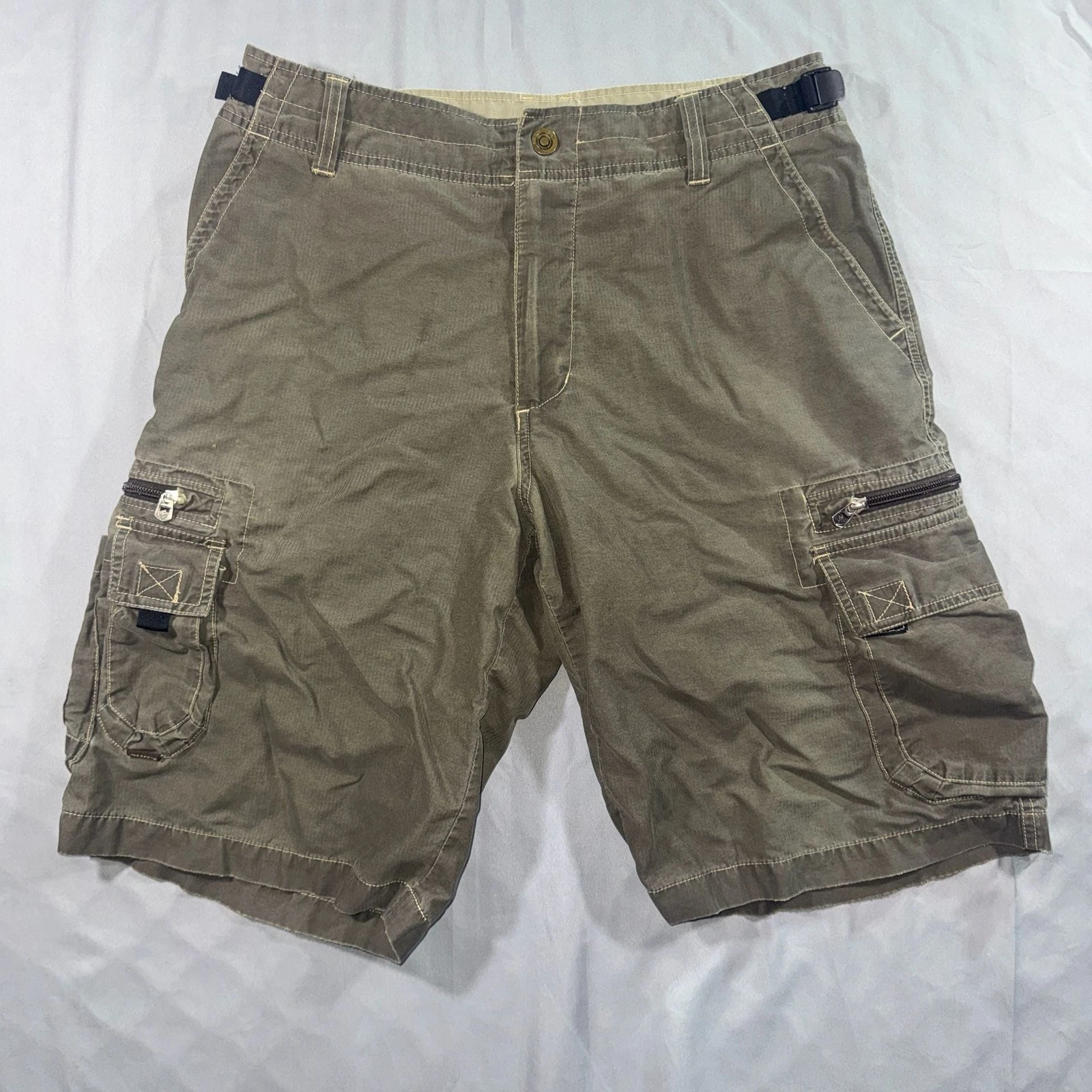 Kuhl Shorts Mens Medium Dry Olive Drab Cargo Vintage Patina Dye Hiking Outdoors
