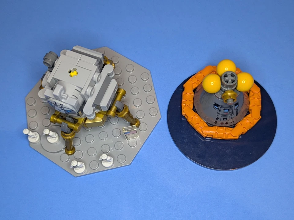 LEGO Ideas: Mini Lunar Lander, Splashdown & Astronauts Only From Saturn V 21309 - Image 2 of 4