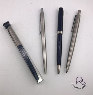 4 Vintage Pens Parker & Other Collectable Writing Pens Untested