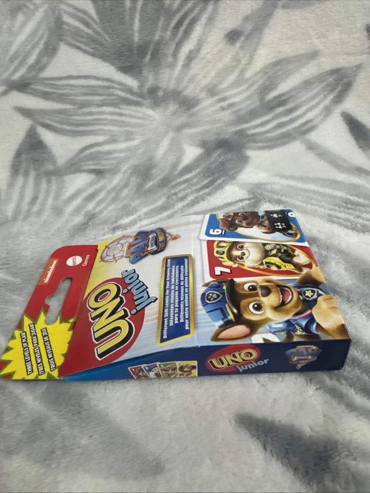 UNO Junior PAW Patrol Card Game with 56 Cards 2-4 Players, Gift for Kids 3 Years - Image 3 of 4