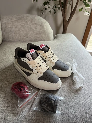 Travis Scott X Air Jordan 1 Retro Low OG „Reverse Mocha“