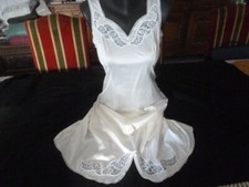 jolie combinaison & fond de robe vintage jolie dentelle T 40/42  ref  31501