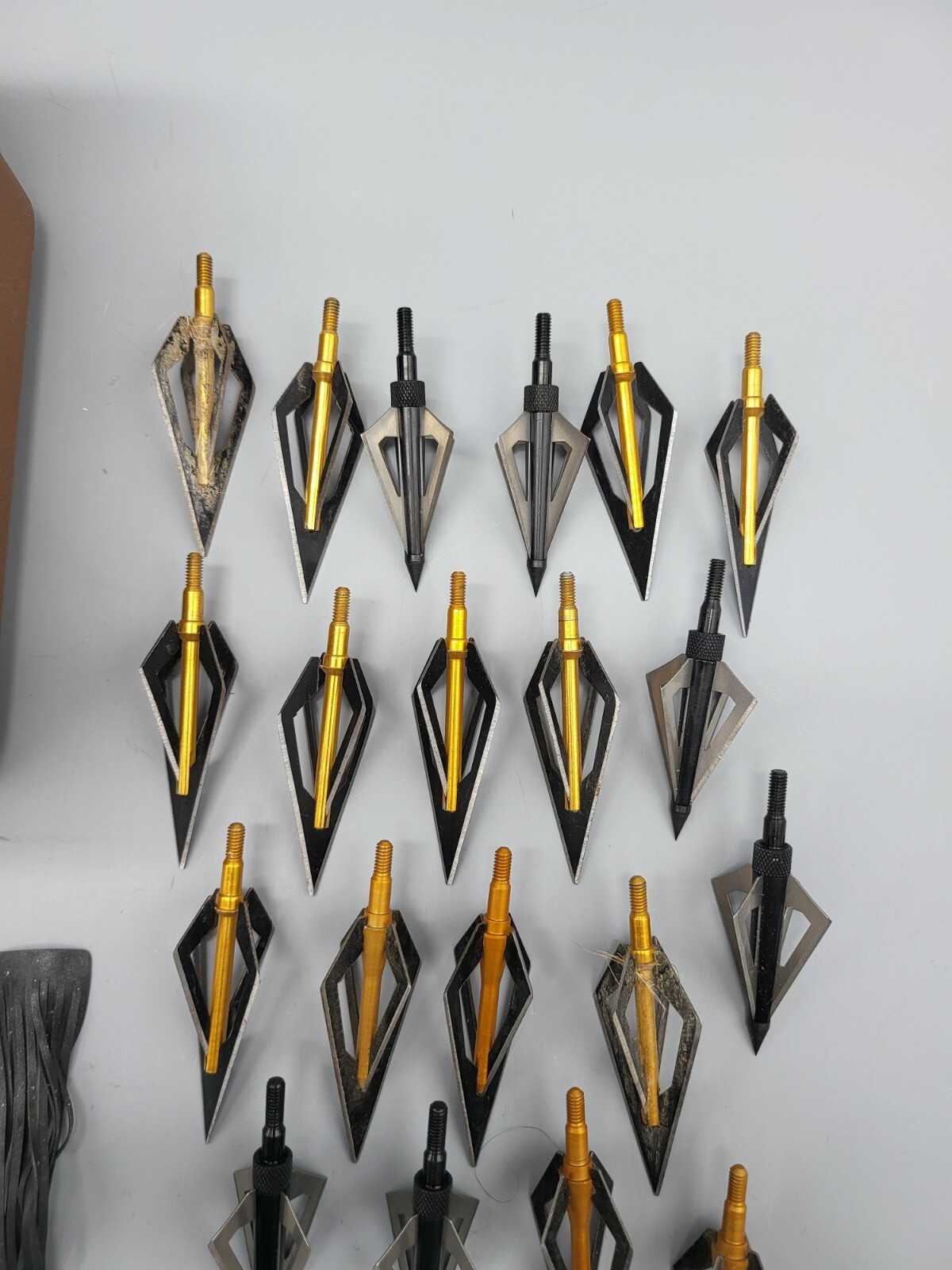Large Mixed Lot of Used & Unused Archery Broadhead Razor Arrows eBay