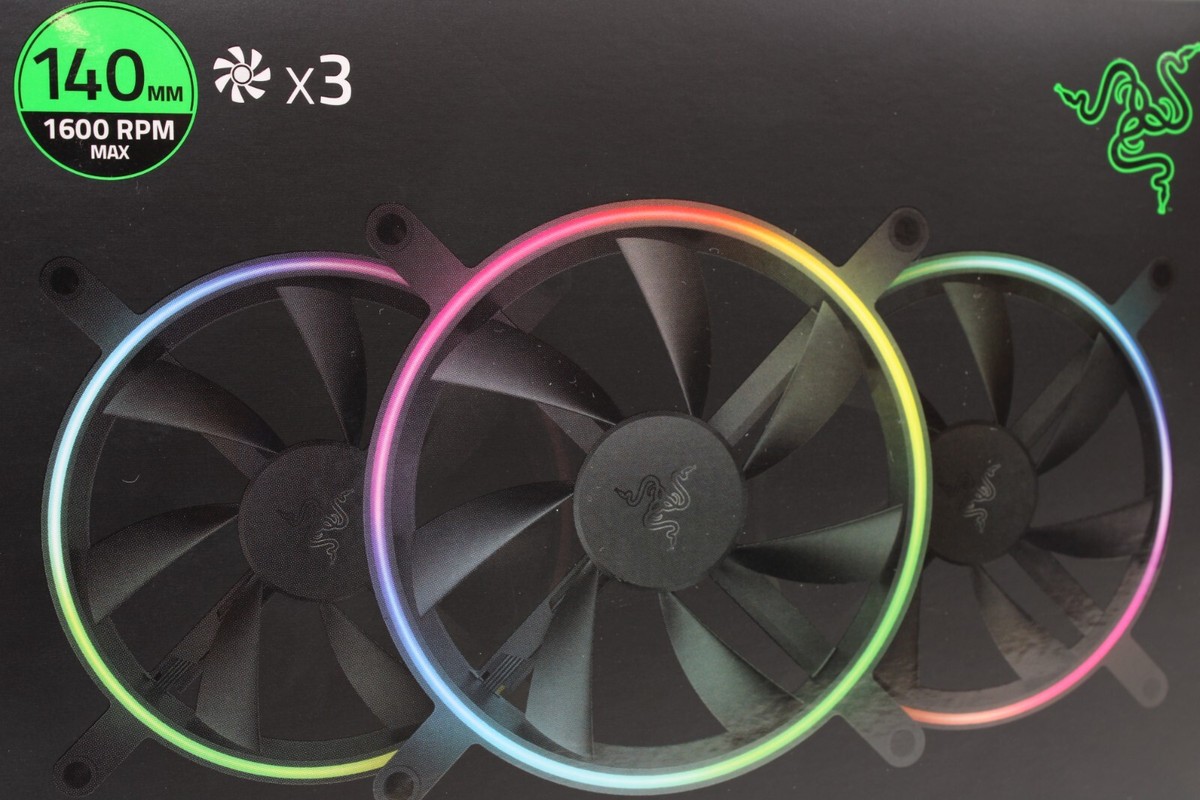 Razer Kunai Chroma 140mm 1600RPM Max ARGB and PWM Hydraulic Case