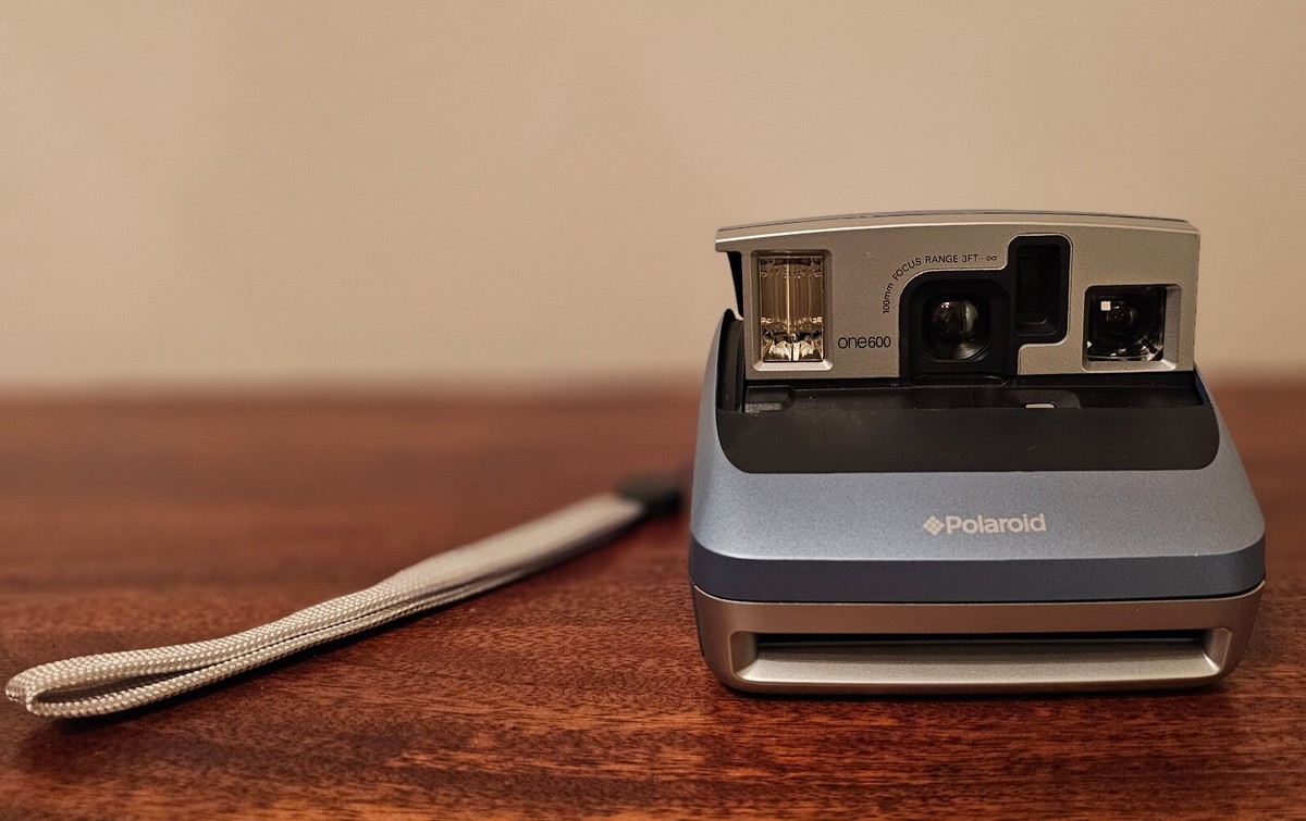 Polaroid ONE 600 Ultra Classic Instant Film Camera Blue One600, photography,