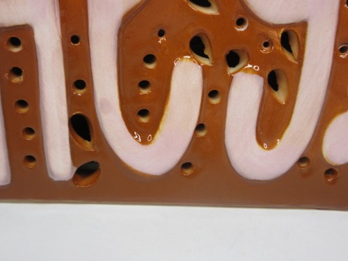 Ceramic "Hey" Light-Up Tabletop Decor Figurine With LED Lights Brown Pink New - Picture 8 of 9