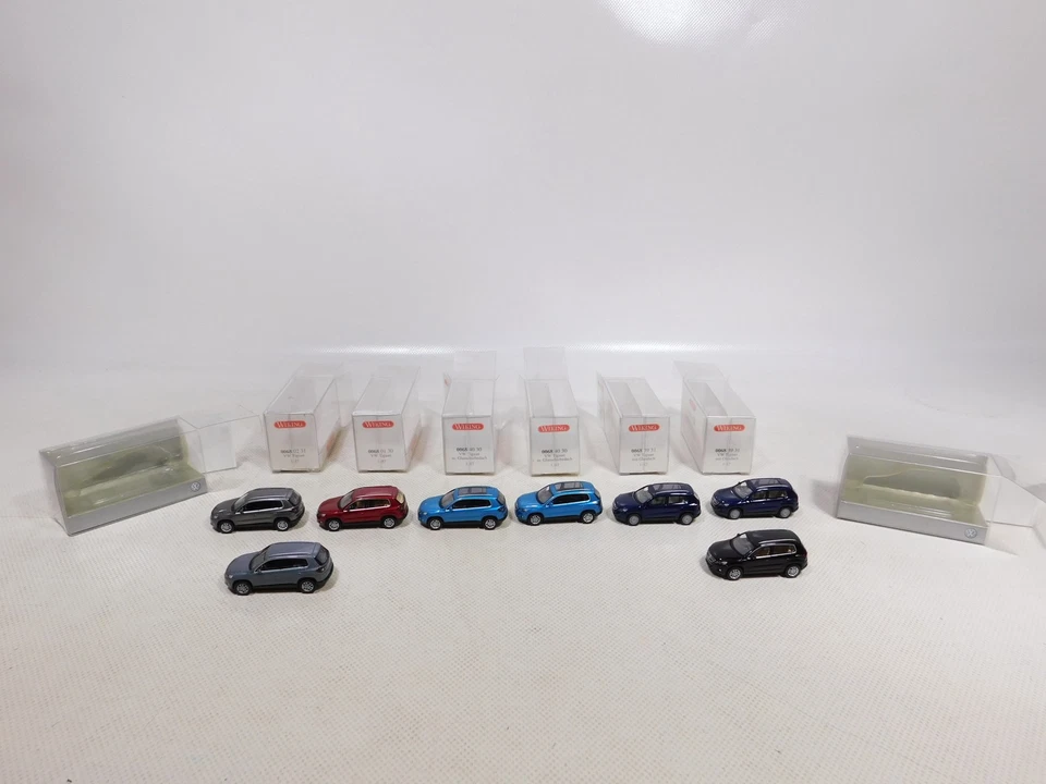 Wiking 1:87 H0 8X PKW VW Tiguan 0068 39 31 0068 40 30 Ecc Mint Box #EG771-0,5 - Immagine 2 di 4