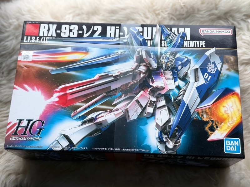 Bandai RX-93-V2 Hi-V Gundam (HG) 1/144 Scale Plastic Model Kit