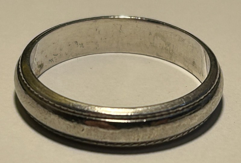 SU Sterling Silver Rope Edge Band/Ring - size 11