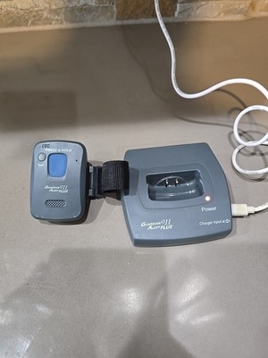 LogicMark Guardian Alert 911 Plus Personal Emergency Device & Dock 