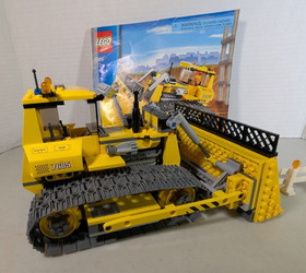 LEGO 7685 City Construction Dozer Bulldozer Complete with Instructions No Box