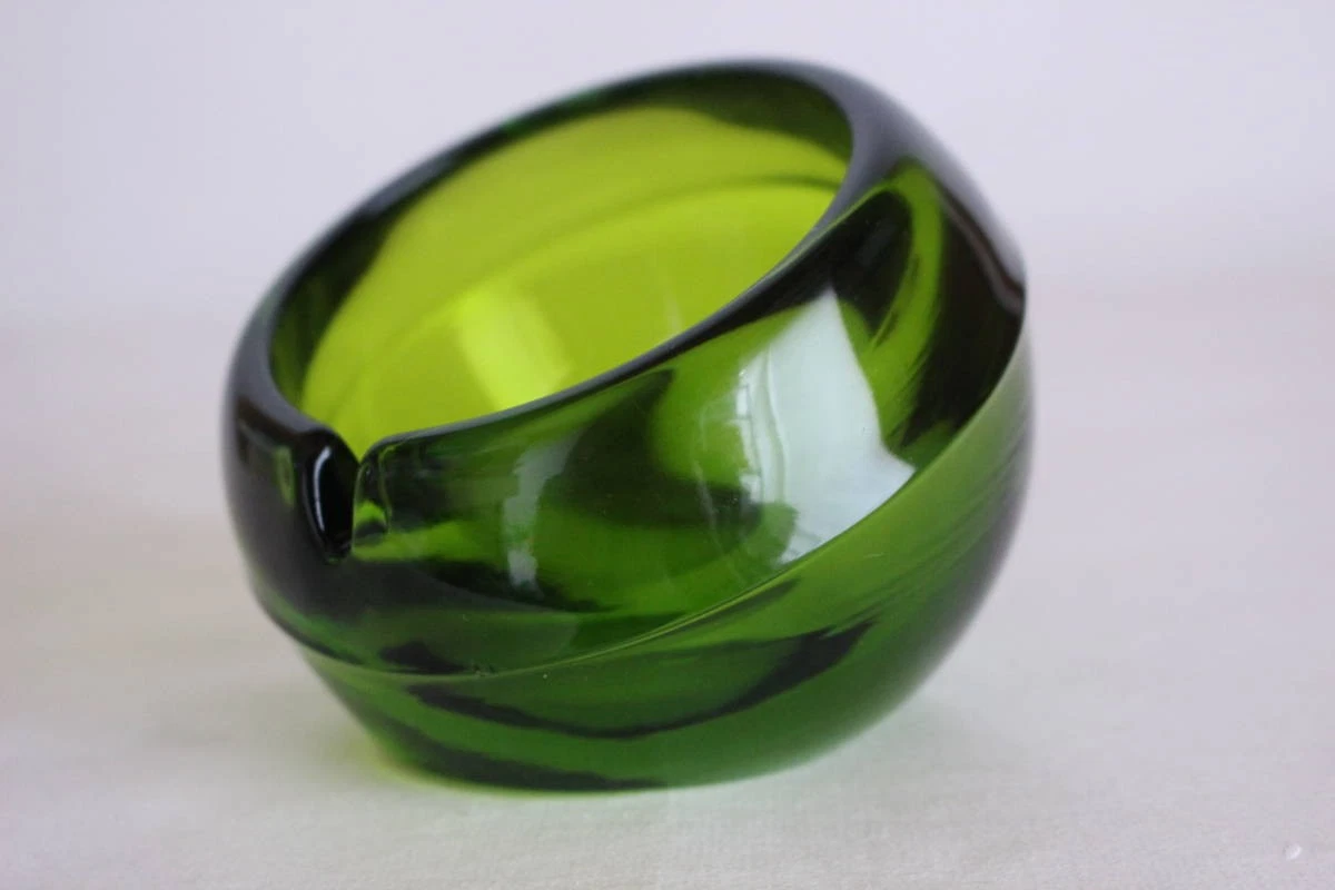 Viking Green Glass Ash Tray Vintage Mid Century Space Age Small Used 55q
